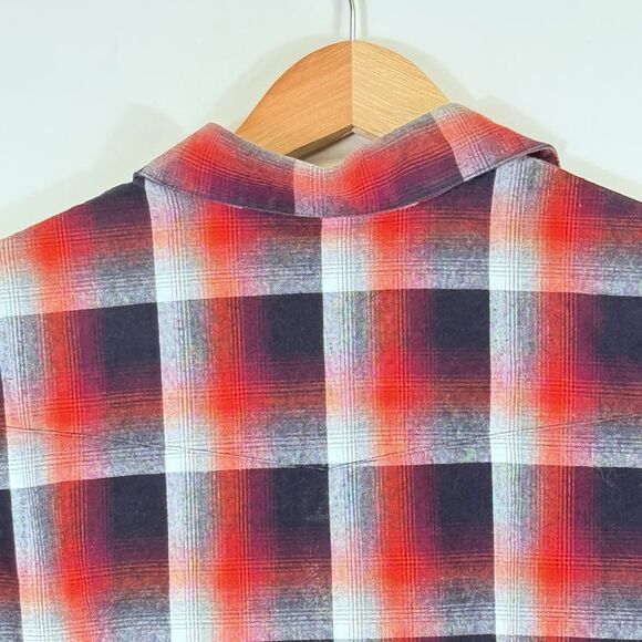 Powder‎ River Outfitters Panhandle Slim Red Plaid Snap Shirt Top Women's Medium - Picture 5 of 7